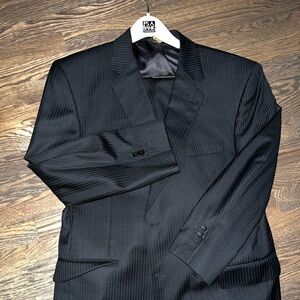 Jos A Bank Black Pinstripped Suit. Signature Gold Series. Pants 41/30.